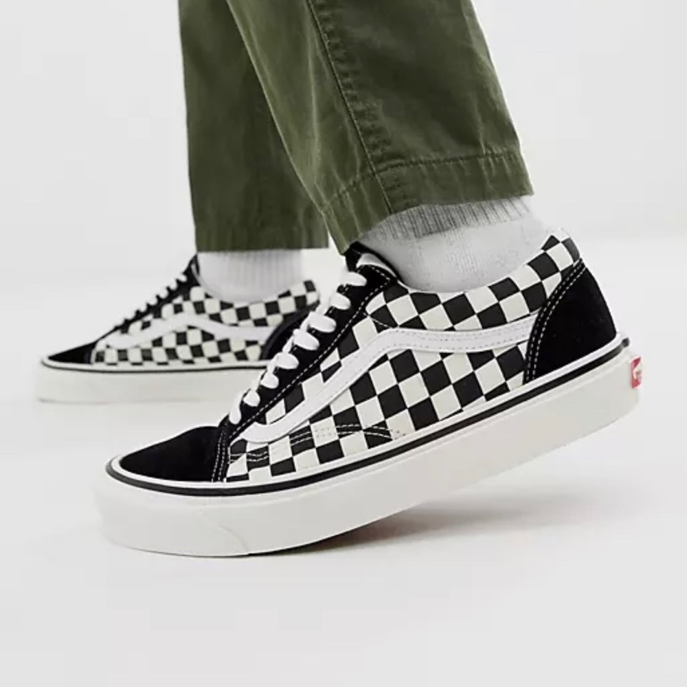VANS Old School Checkered Skateboard Shoes Size 8.5 Black White Suede & Canvas